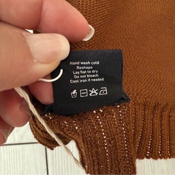 NWT Women’s Summersalt Two Toned Scarf - Picture 5 of 6